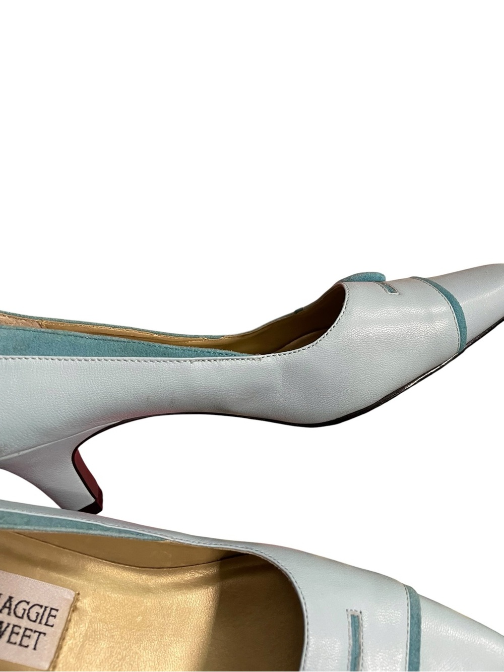 Vintage Blue Womens Low Heel Pumps with Decorative Button Excellent - Picture 5 of 6